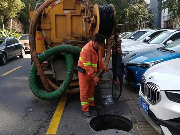 瓯海排污管道清淤